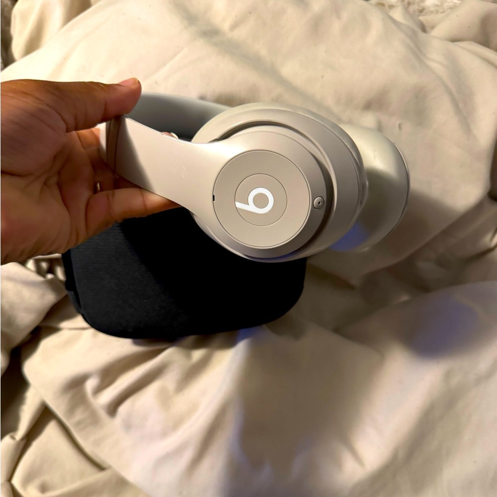 Beats Studio Pro